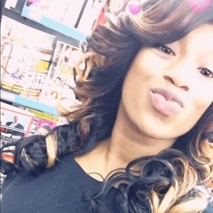 Meet your Posher, Allayneece